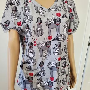 Skechers cute cat/dog love ❤  scrub top, size L